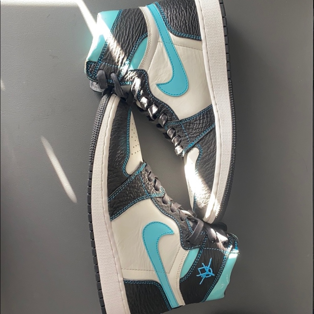 Custom Crackdown 3 Air Jordan 1 Sneakers